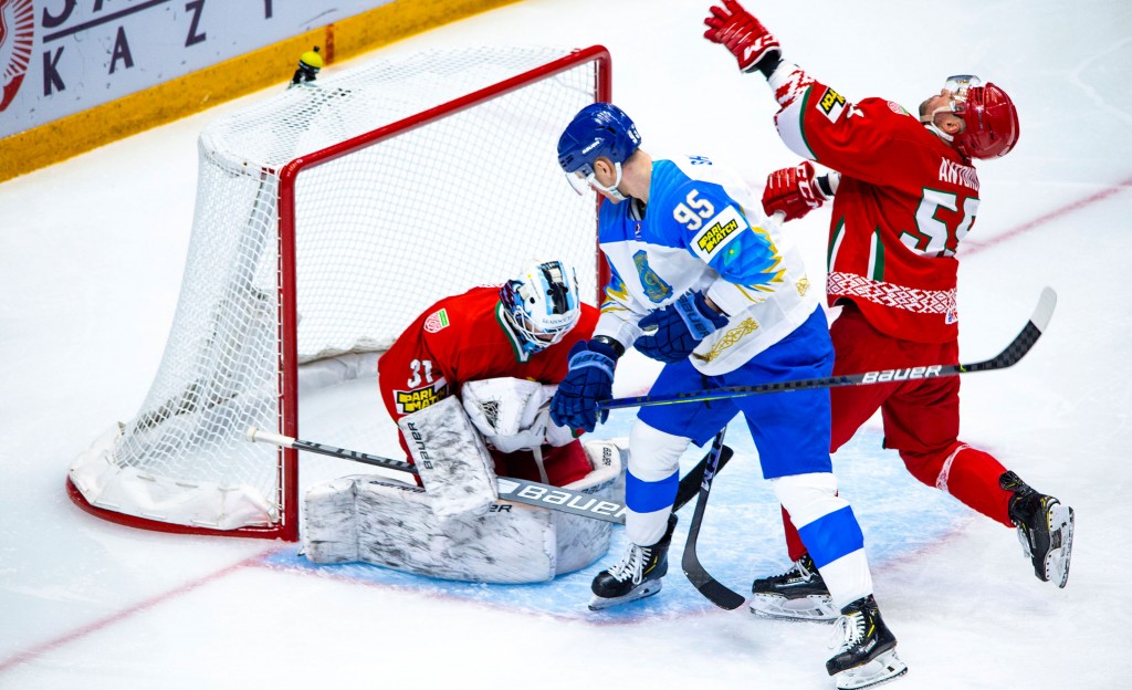 10.02.21. Qazaqstan Hockey Open-2021. КАЗАХСТАН – БЕЛАРУСЬ 5:2. Острый момент у ворот гостей. Фото пресс-службы турнира