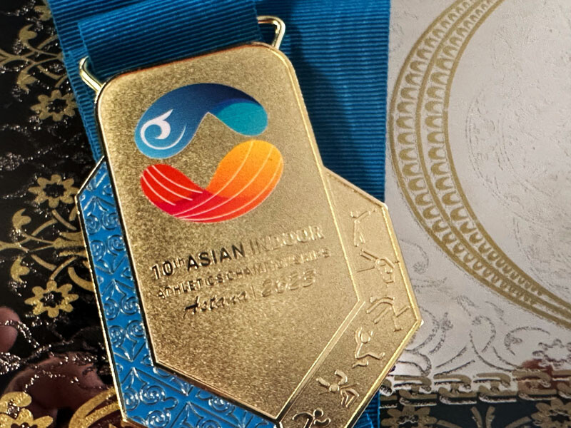 Так выглядит золотая медаль X чемпионата Азии по лёгкой атлетике в закрытых помещениях