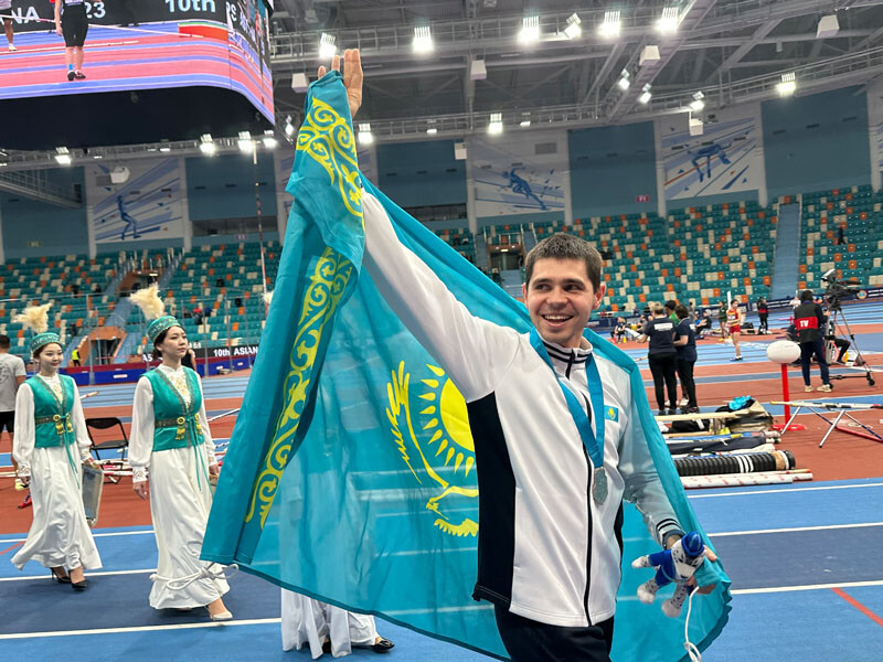 Михаил ЛИТВИН: радость после победной эстафеты 4х400 метров
