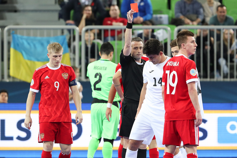 Евро-2018. Россия – Казахстан 1:0. Удаление Дугласа