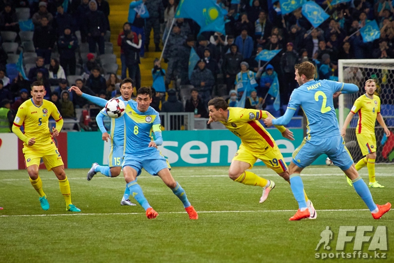 Самат Смаков в игре с Румынией