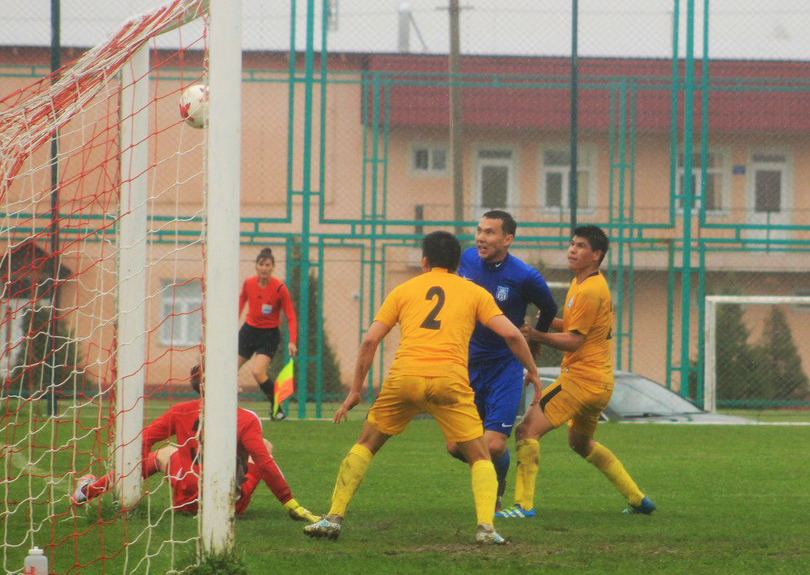 26.03.2018. Кубок Казахстана. АЛТАЙ – ТАРАЗ 1:2. Будет ли гол? Фото пресс-службы ФК 