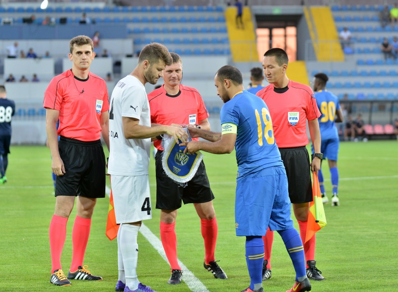 Әлібек Әубәкіров – Прембьер-лигада төрелік еткеніме біраз жыл болса да әлі күнге қоғамдық көлікпен жүремін